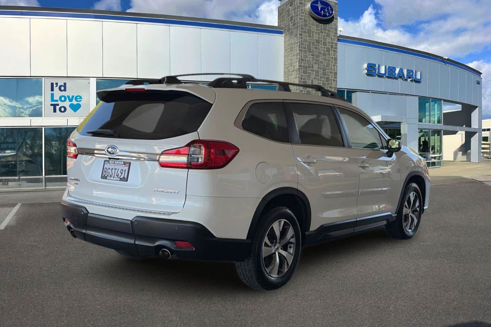 Used 2019 Subaru Ascent Premium w/ Popular Package #3 AWD/4WD image 2