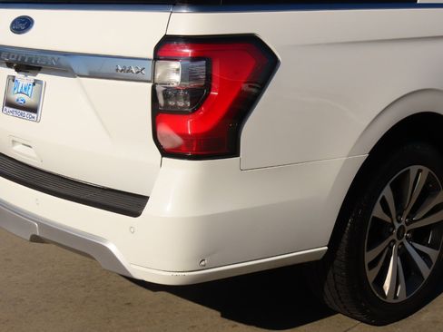 Used 2021 Ford Expedition Max Platinum image 12