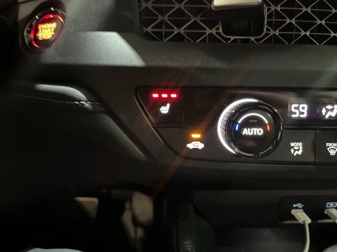 Used 2023 Honda Accord EX image 17