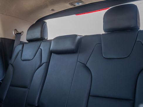 Used 2022 Kia Telluride SX w/ SX Prestige Package image 21