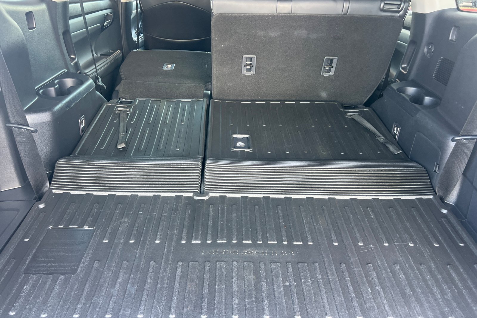 Used 2021 Toyota Highlander XLE FWD image 15