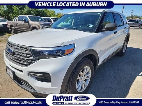 Certified 2021 Ford Explorer 4WD image 1