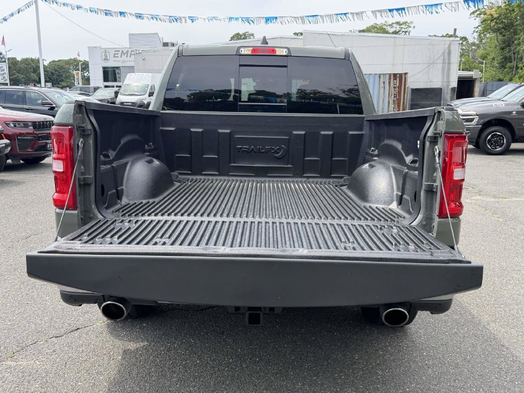 Used 2026 RAM 1500 Laramie AWD/4WD image 11