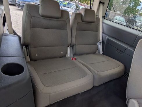 Used 2010 Ford Flex SEL image 14