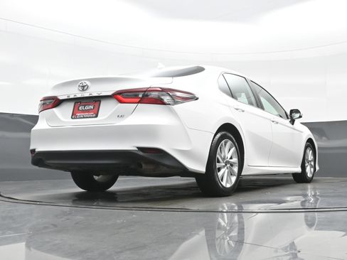 Used 2024 Toyota Camry LE FWD image 30