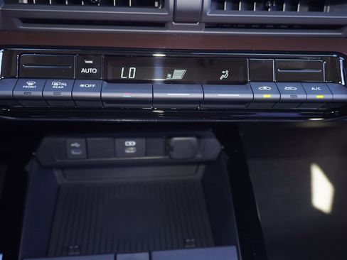 New 2026 Toyota Prius Plug-In Hybrid image 13