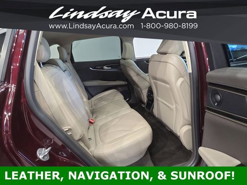 Used 2022 Lincoln Nautilus Reserve w/ Equipment Group 201A image 8