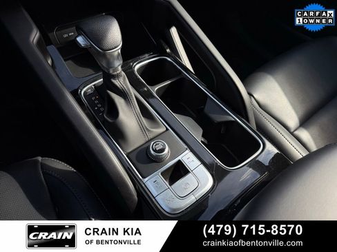 Certified 2025 Kia Telluride LX image 20