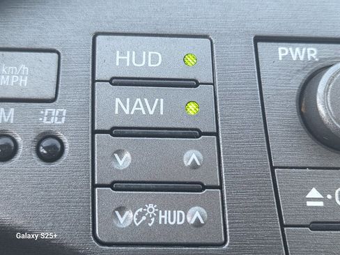 Used 2014 Toyota Prius image 35