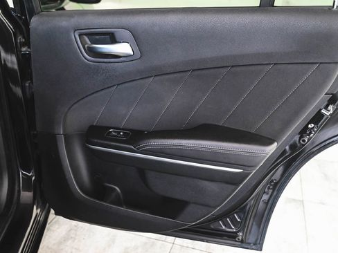 Used 2018 Dodge Charger SXT Plus image 13