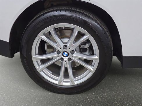 Used 2025 BMW X3 xDrive30i w/ Premium Package image 35