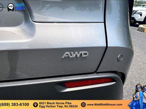 Used 2025 Toyota bZ4X AWD w/ Weather Package image 7