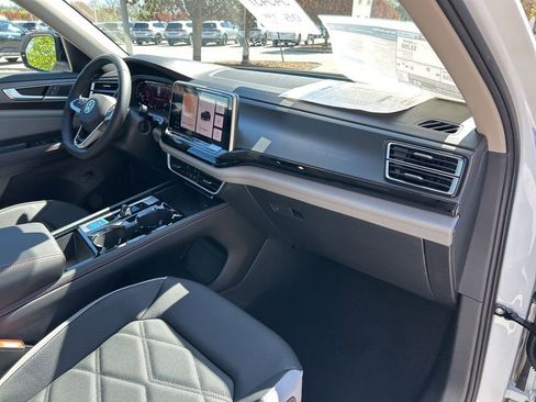 New 2026 Volkswagen Atlas Peak Edition AWD/4WD image 45