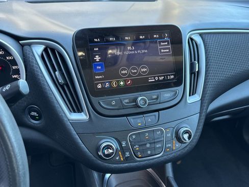 Used 2024 Chevrolet Malibu LT image 6