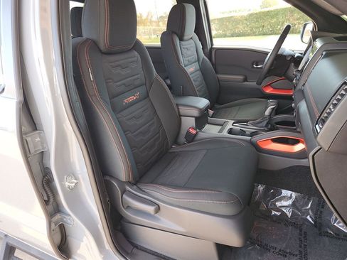 Certified 2024 Nissan Frontier Pro-X image 15