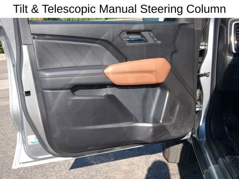 Used 2024 GMC Canyon AT4 w/ Canyon Safety Plus Package image 31