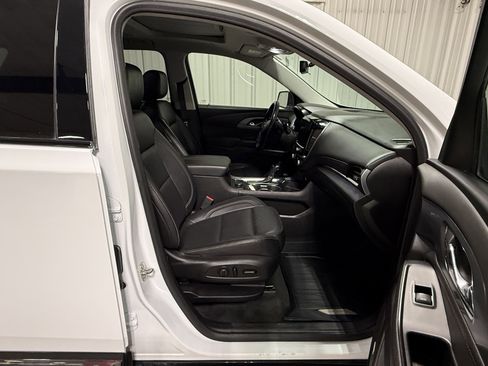 Used 2019 Chevrolet Traverse Premier w/ Redline Edition image 14