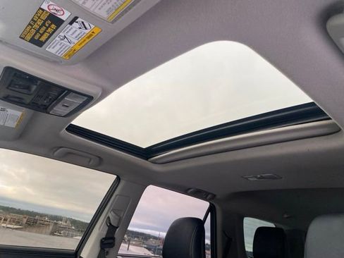 Used 2019 Toyota 4Runner SR5 Premium AWD/4WD image 16