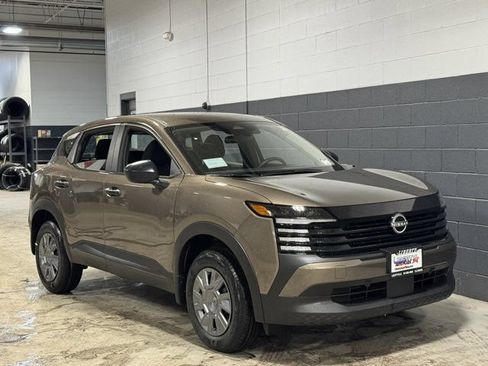 Used 2026 Nissan Kicks S FWD image 2