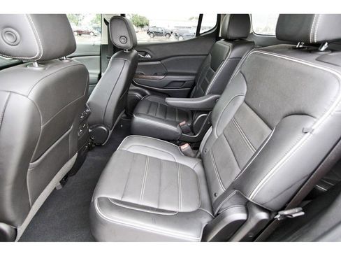 Used 2023 GMC Acadia Denali w/ Denali Ultimate Package FWD image 7