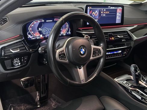 Used 2023 BMW M550i xDrive w/ Executive Package image 13