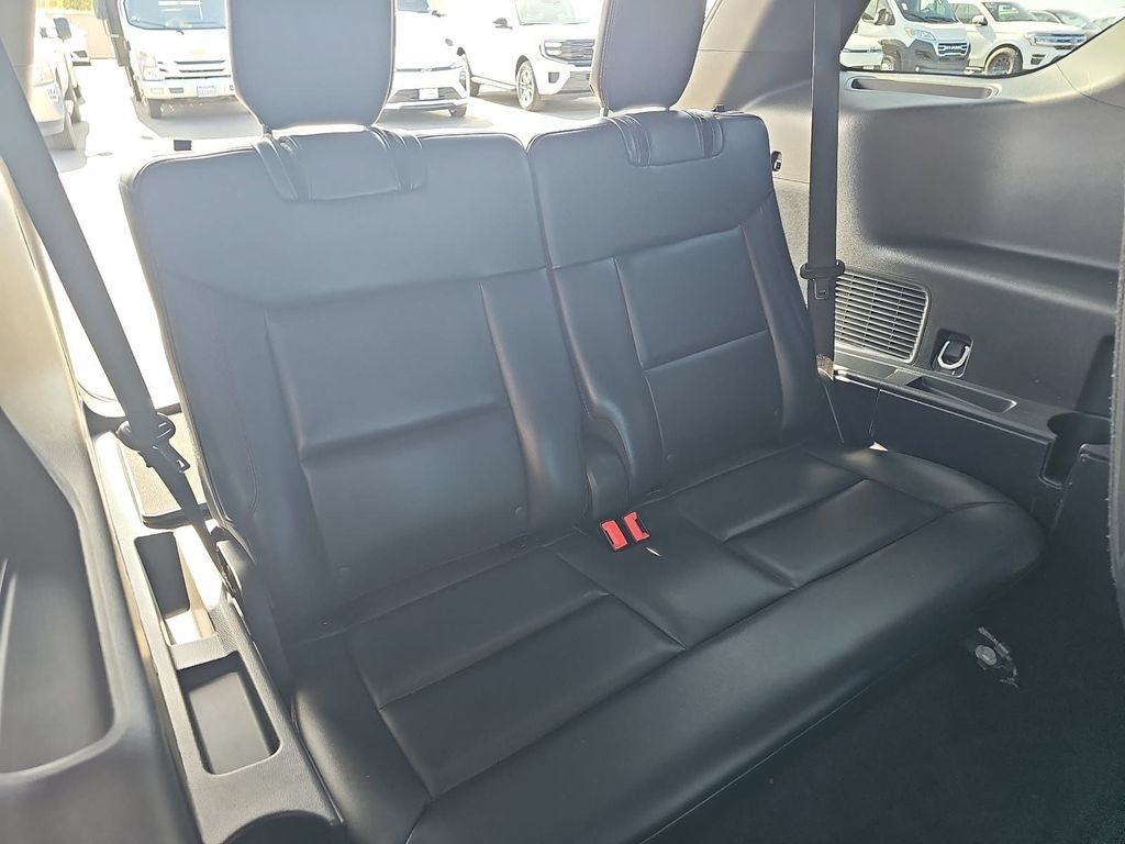 Used 2025 Ford Explorer ST w/ Sun And Sound Package AWD/4WD image 13