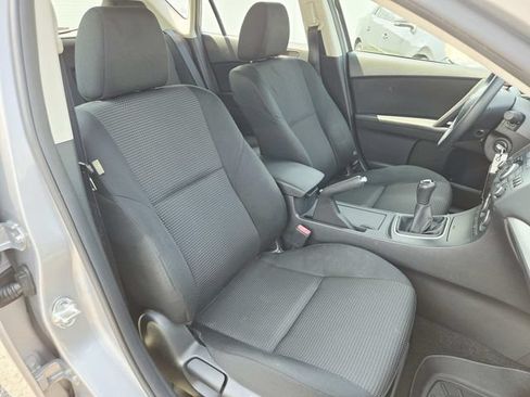 Used 2013 MAZDA MAZDA3 i Touring FWD image 12