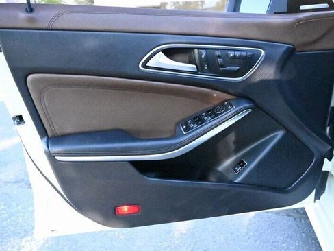 Used 2014 Mercedes-Benz CLA 250 4MATIC image 17
