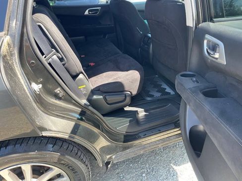 Used 2015 Nissan Pathfinder S FWD image 13