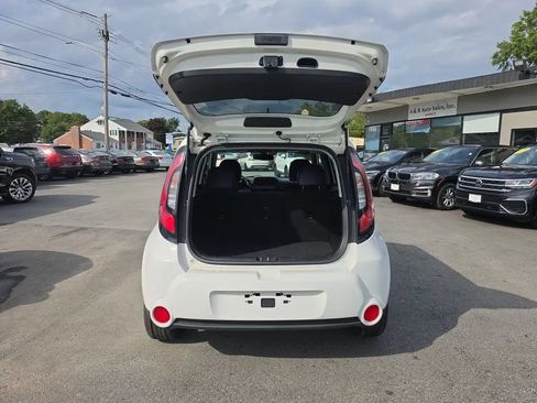 Used 2016 Kia Soul ! FWD image 13
