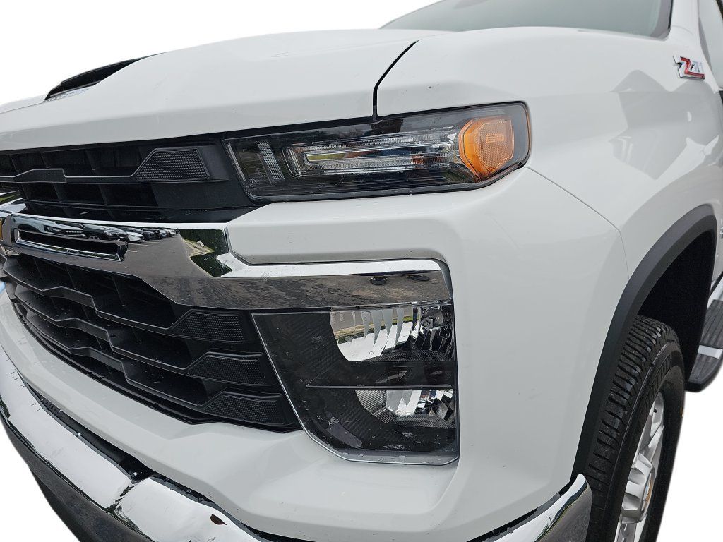 Used 2026 Chevrolet Silverado 2500 LT AWD/4WD image 31