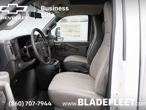 New 2024 Chevrolet Express 3500 w/ Power Convenience Package image 17