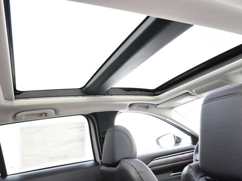 Used 2025 MAZDA CX-50 AWD 2.5 Turbo w/ Premium Pkg image 17