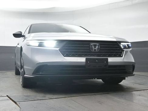 Used 2024 Honda Accord Sport image 32