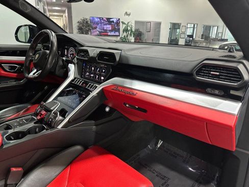 Used 2019 Lamborghini Urus AWD/4WD image 63