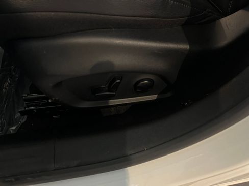 Used 2025 Jeep Compass Limited image 22