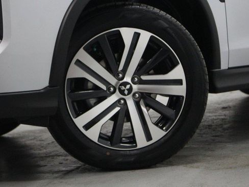 New 2026 Mitsubishi Outlander Sport ES image 3