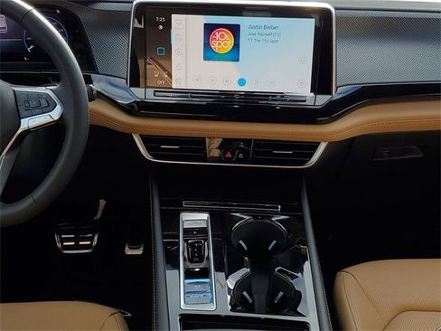 New 2026 Volkswagen Atlas Cross Sport SEL R-Line image 14