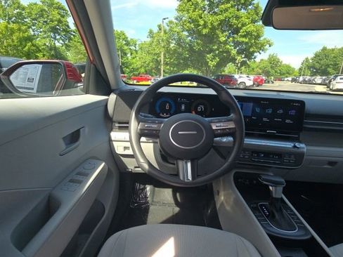 Used 2025 Hyundai Kona SEL AWD/4WD image 13
