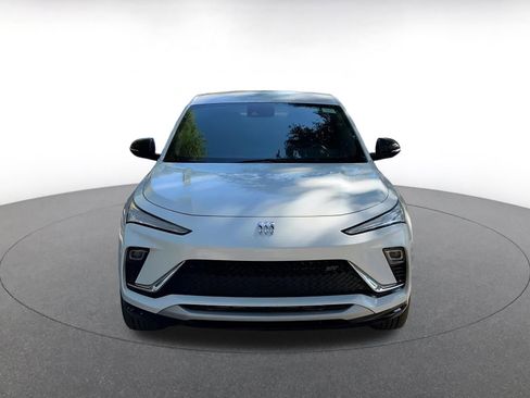 Used 2025 Buick Envista Sport Touring image 4