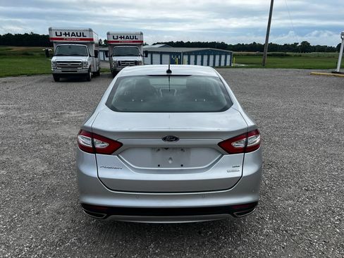 Used 2015 Ford Fusion SE w/ Equipment Group 202A FWD image 4