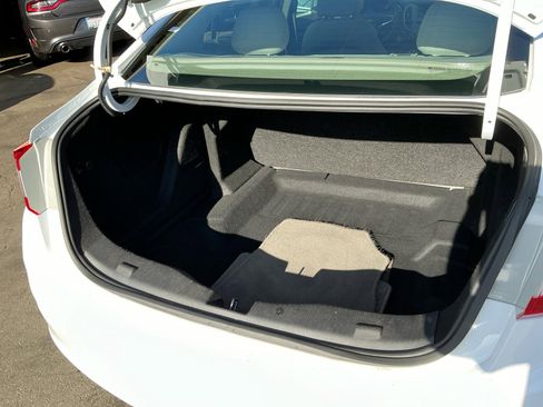 Used 2017 Chevrolet Cruze LS image 25