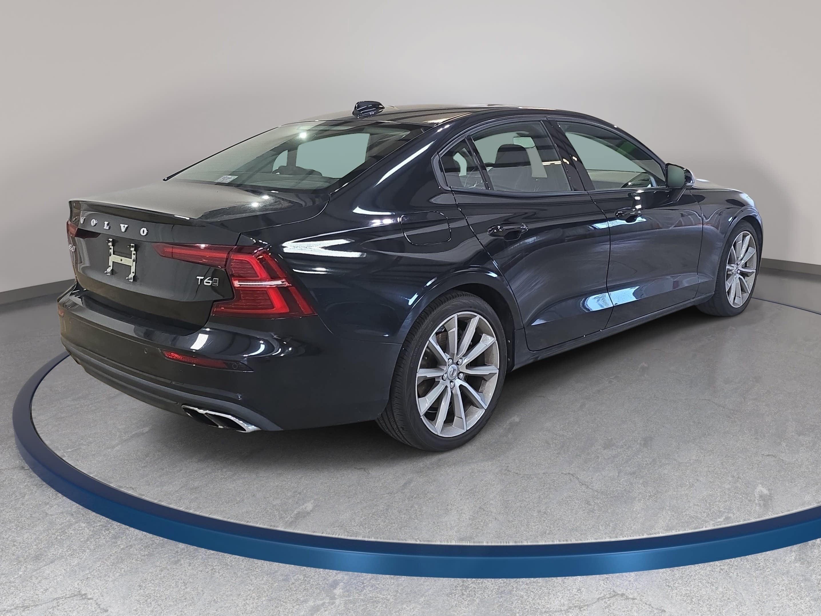 Used 2021 Volvo S60 T6 Momentum AWD/4WD image 6