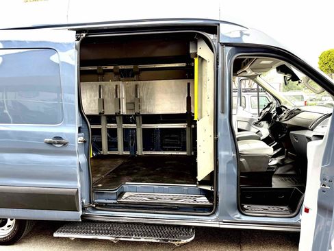 Used 2019 Ford Transit 250 148 High Roof Extended RWD image 9