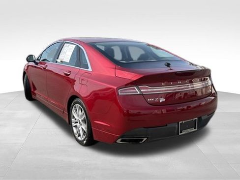 Used 2013 Lincoln MKZ FWD image 3