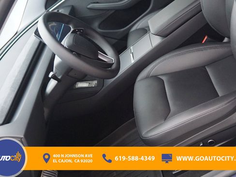 Used 2024 Tesla Model 3 Long Range RWD image 9