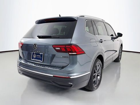 Certified 2023 Volkswagen Tiguan SE w/ Panoramic Sunroof Package image 7