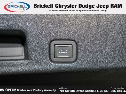 Used 2025 Buick Enclave Preferred FWD image 11