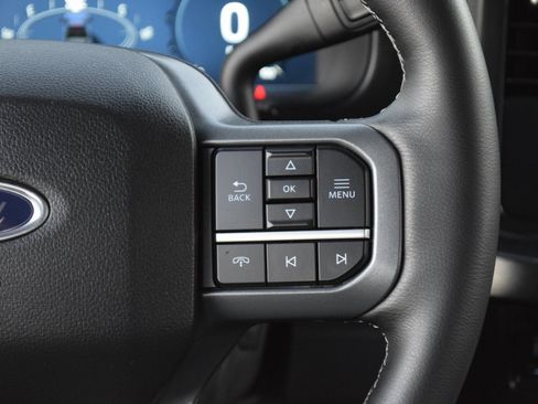 Used 2025 Ford F250 Lariat w/ FX4 Off-Road Package image 13