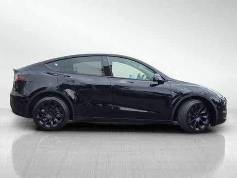 Used 2023 Tesla Model Y Long Range AWD/4WD image 4